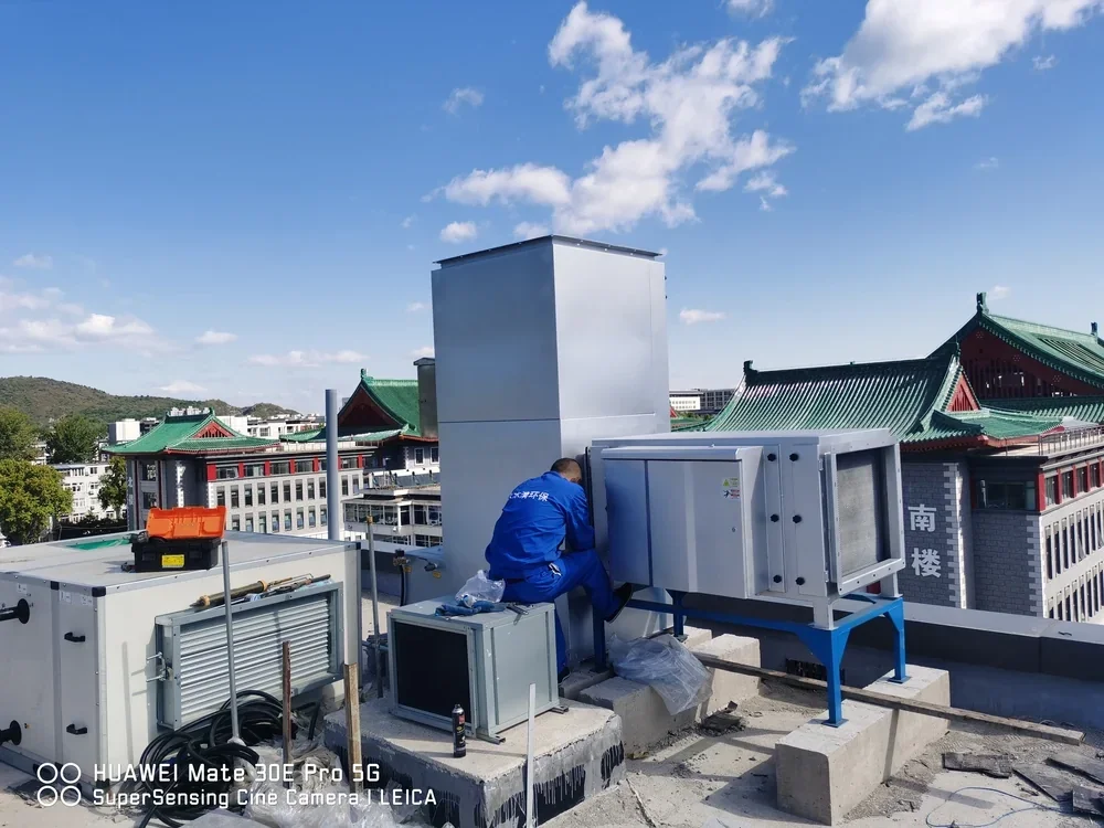 Spray deodorization system at hospital animal facility